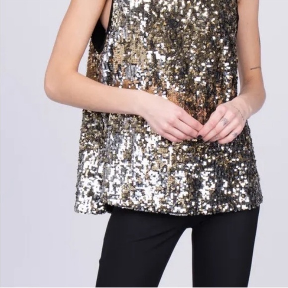 NWT! Alice + Olivia AO LA sleeveless
sequins blouse - Picture 1 of 16